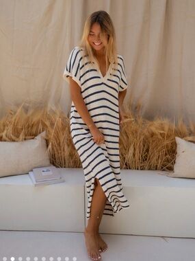 Easy Clothes Blue & Ecru Soam Dress New One Size